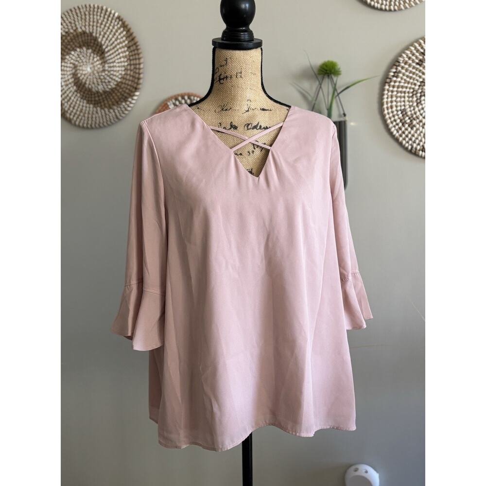Versona Women’s Blush Pink V-Neck Blouse with Crisscross Detail Size Large